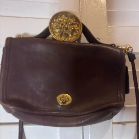 Vintage Coach Court Bag 9924 Brown Glove Tanned Leather Brass Turnlock Crossbody - Picture 1 of 5